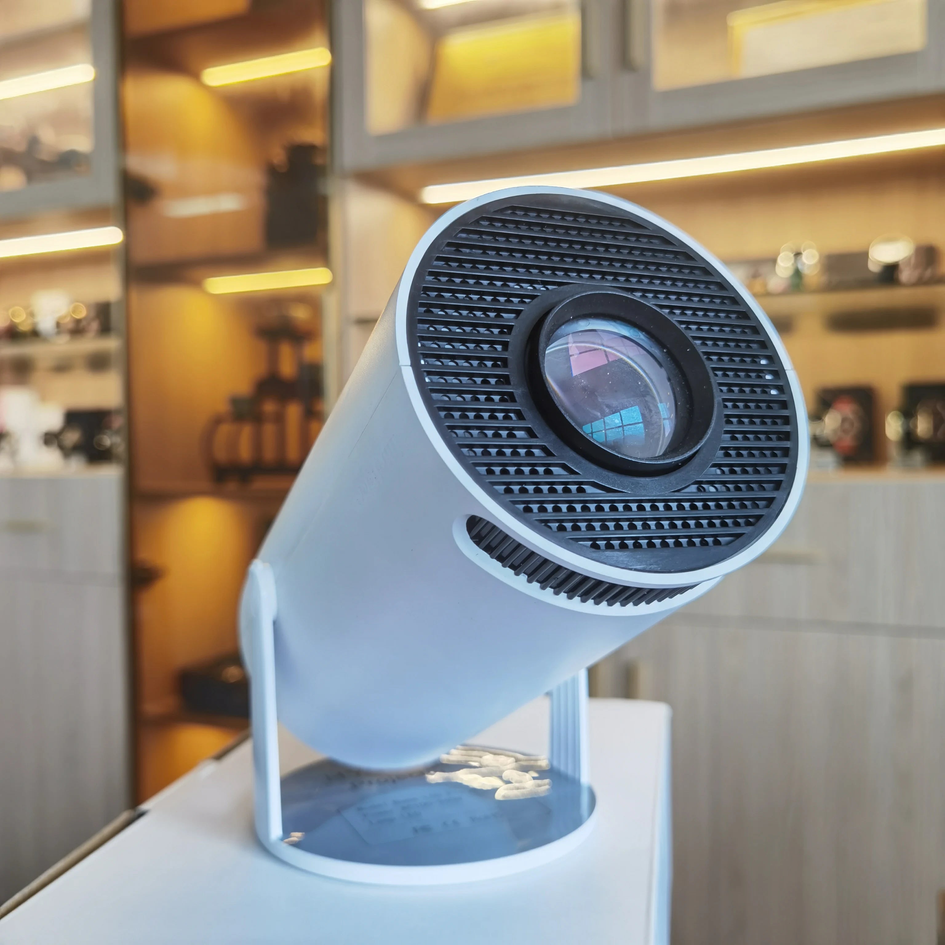 Hot HY300 Smart TV Android Support 4K Portable Mini Projector Game Home Cinema Theater LED 1280*720P Pocket Hy300 Projector